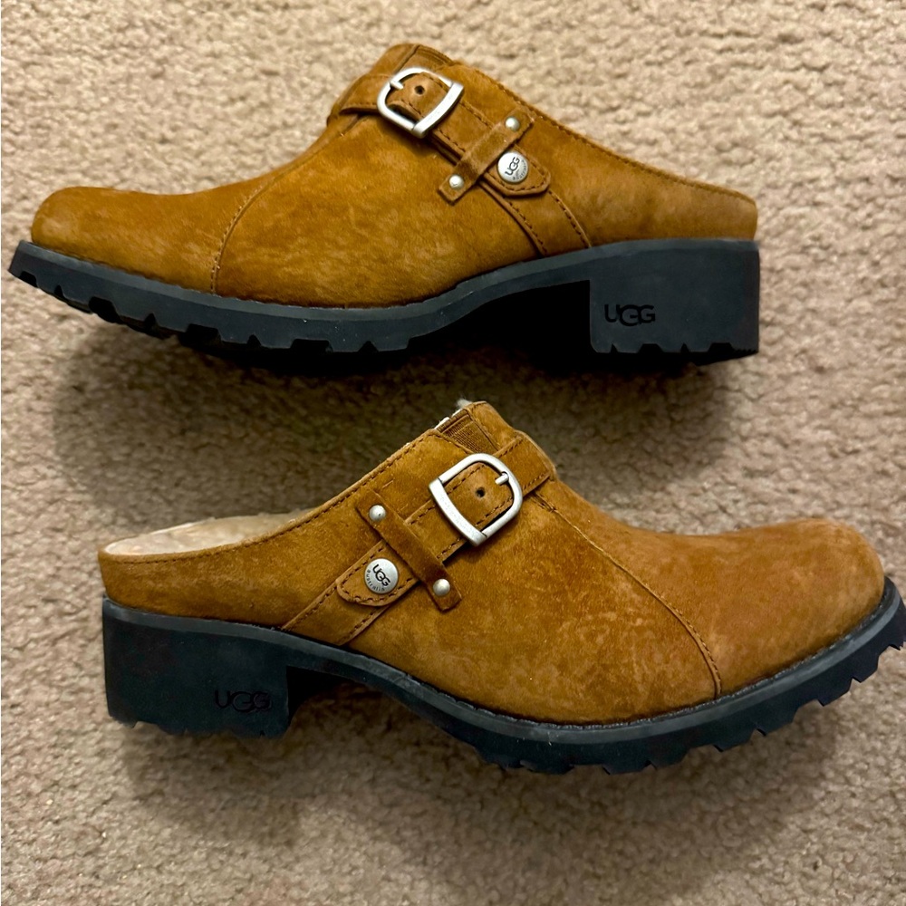 NIB Ugg Lila 1910 chestnut sz 8.5 shearling lined mules clogs